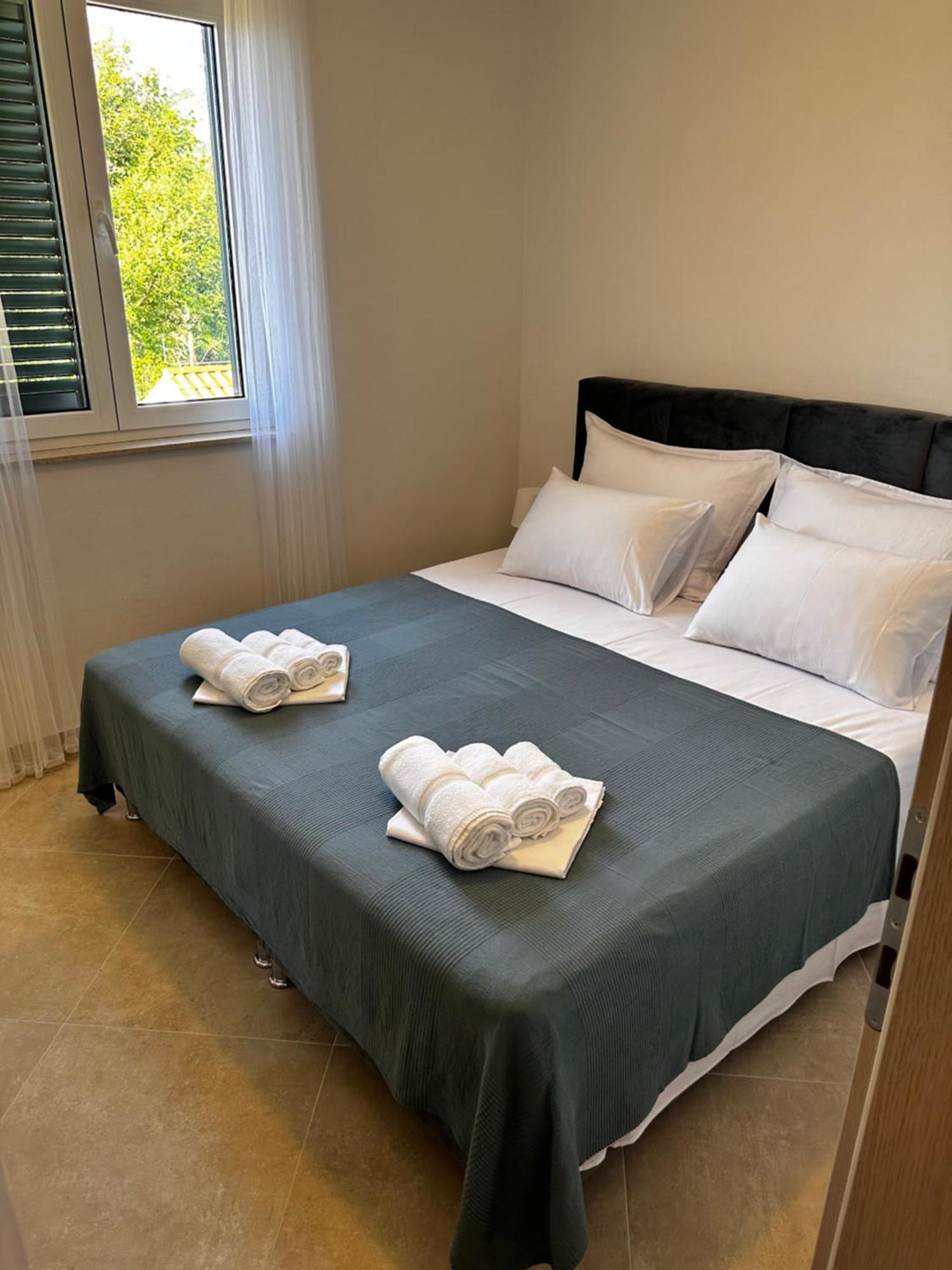 Divine Apartments Baška Eksteriør billede