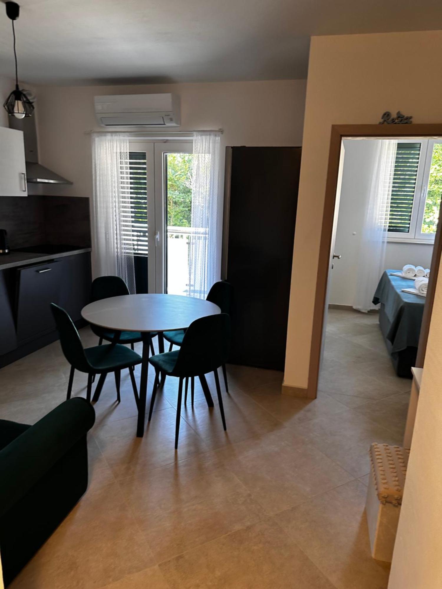 Divine Apartments Baška Eksteriør billede