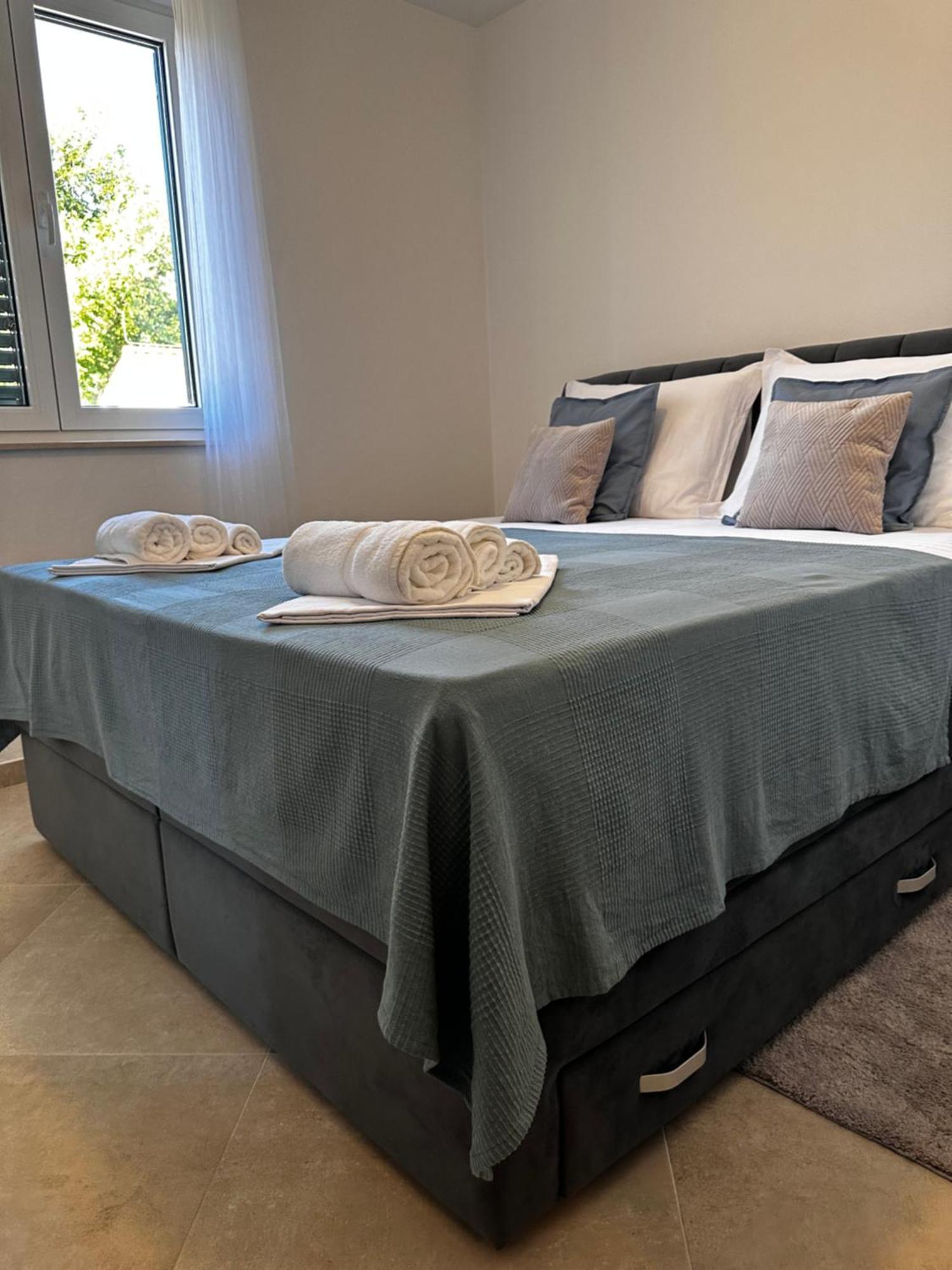 Divine Apartments Baška Eksteriør billede