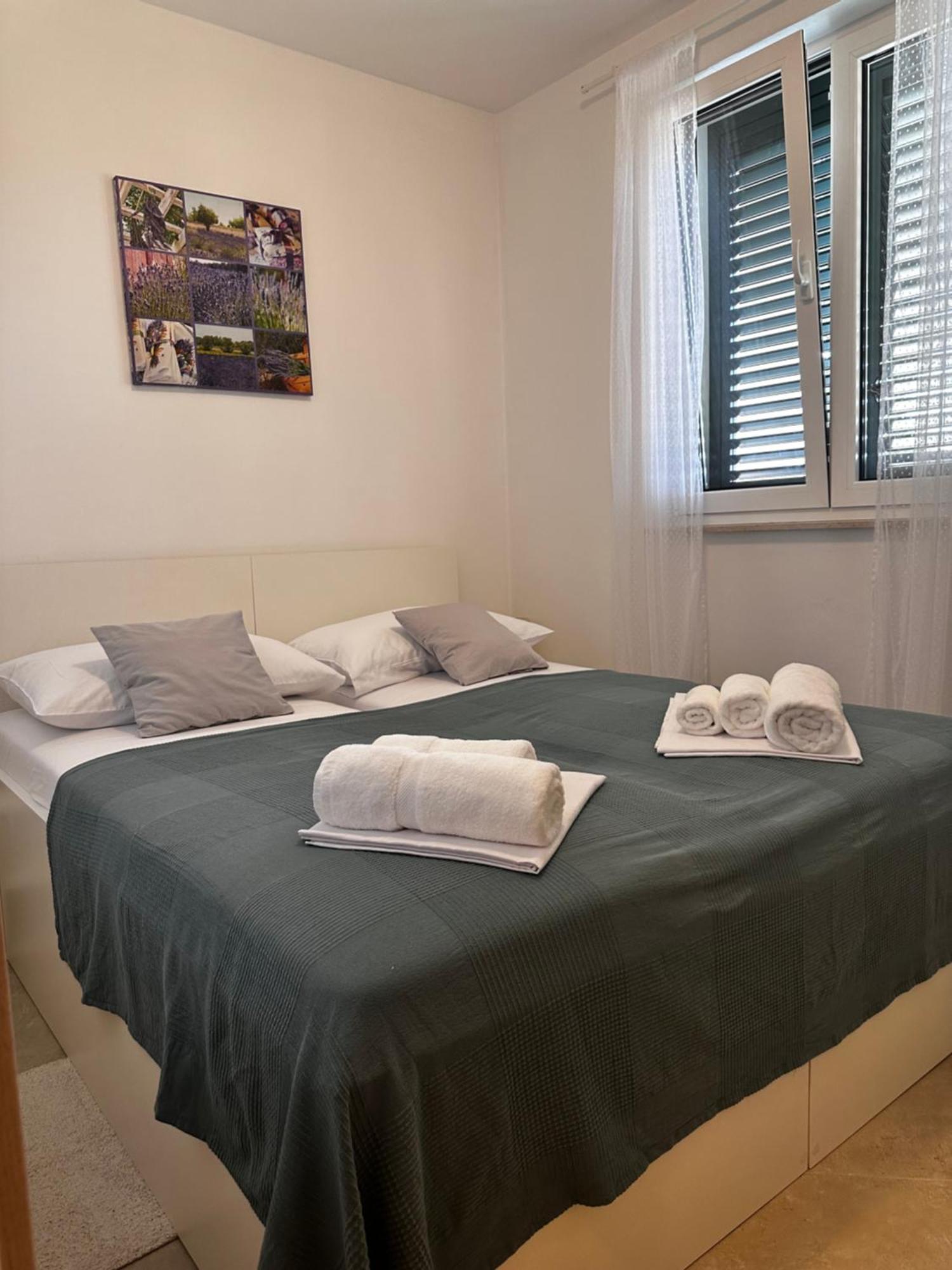 Divine Apartments Baška Eksteriør billede